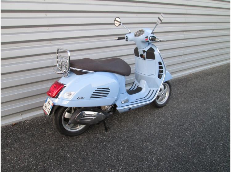VESPA GTS 300 SUPER