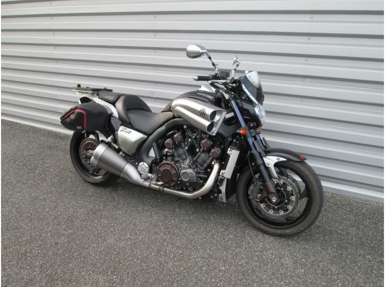 YAMAHA V-MAX 1700