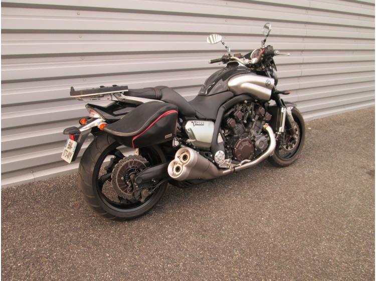 YAMAHA V-MAX 1700