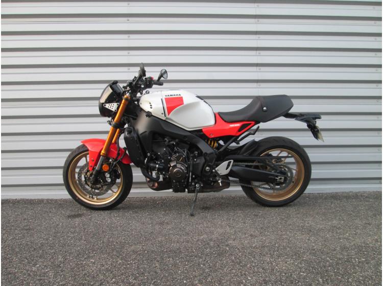 YAMAHA XSR 900 ABS