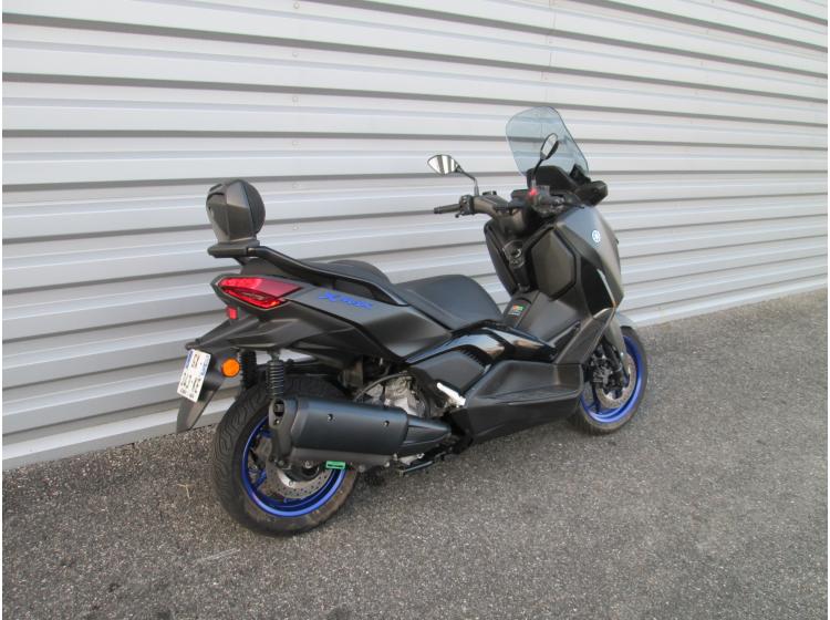 YAMAHA XMAX 300