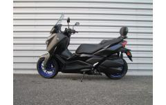 YAMAHA XMAX 300