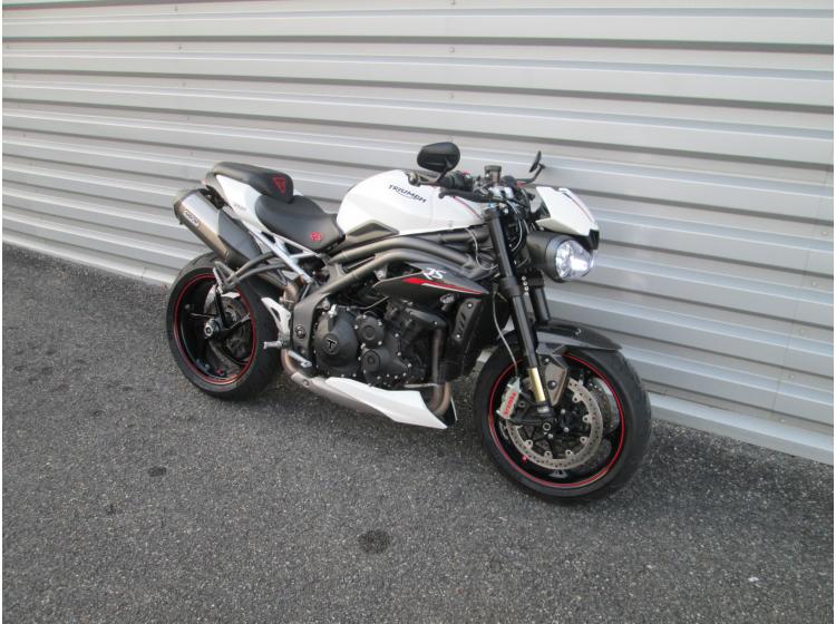 TRIUMPH SPEED TRIPLE 1050 RS