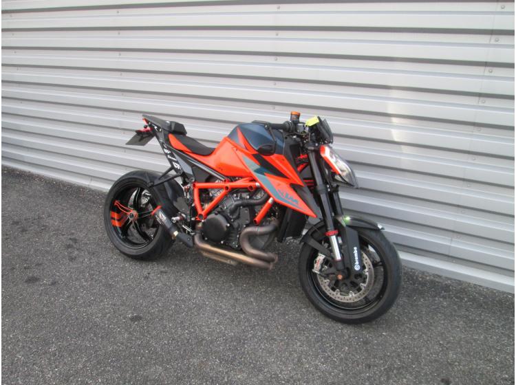 KTM 1290 SUPER DUKE R