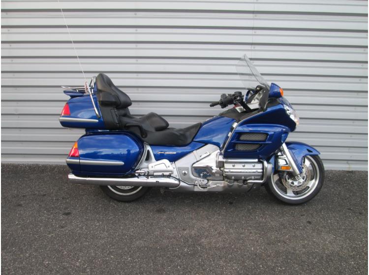 HONDA GL1800 GOLDWING